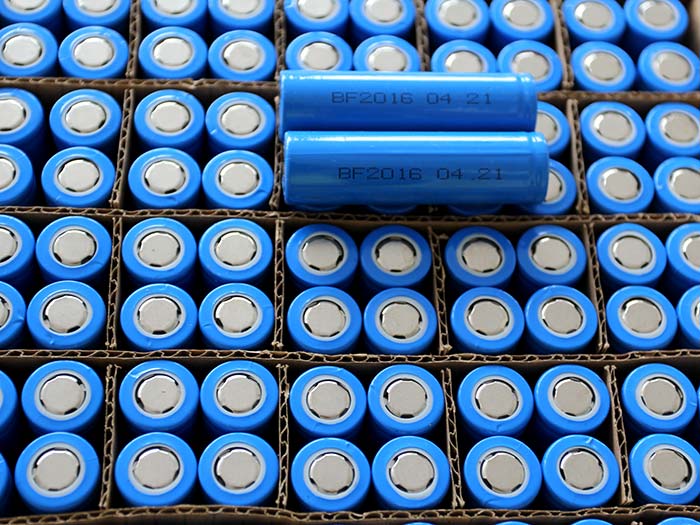 The technological innovation of rechargeable lithium batteries is accelerating the mainstream choice of new energy vehicles.