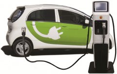 What is the correct way to use a lithium battery electric car?