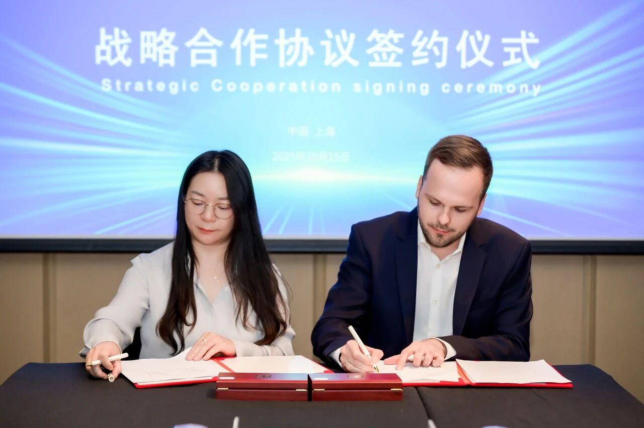 HiTHIUM and Energy 3000 Sign 1 GWh Energy Storage Pact HiTHIUM and Energy 3000 Sign 1 GWh Energy Storage Pact