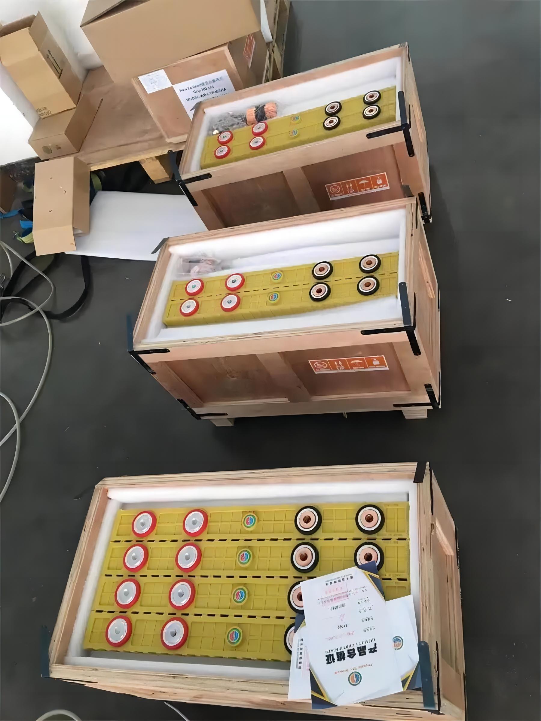 8pcs Winston 700Ah Lifepo4 Battery Cells Were shipped to US