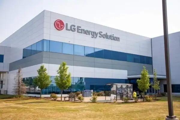 LG Energy Solution Secures Major Battery Supply Contract with Mercedes-Benz