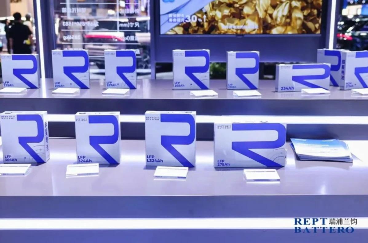 REPT BATTERO Unveils 6-Minute Charging at Beijing Auto Show